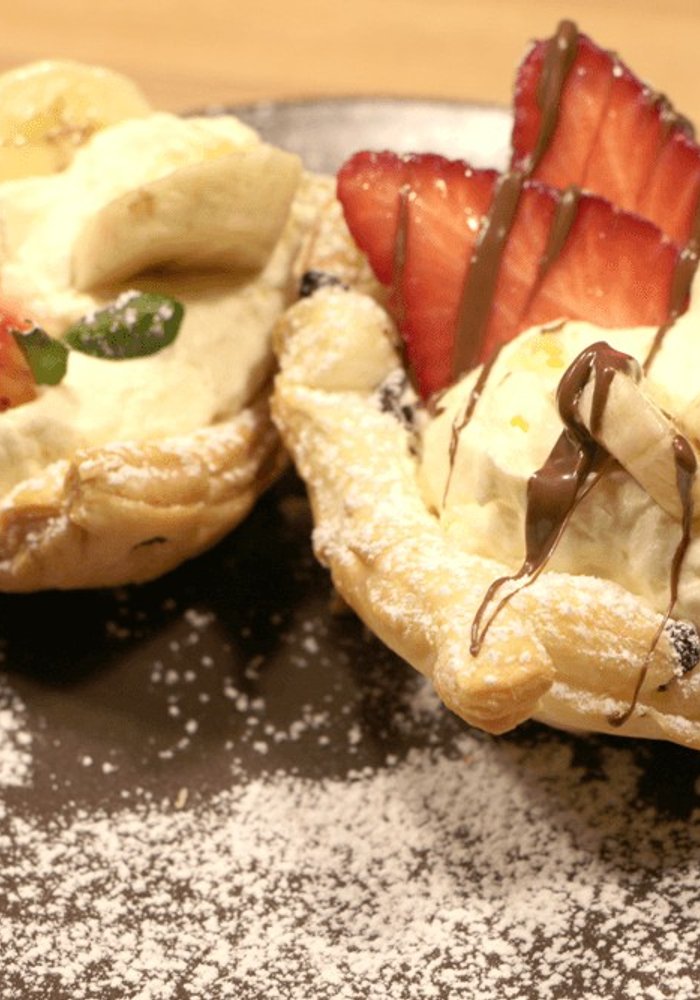 Ricetta Cestini di Pasta Sfoglia con Crema, Nutella, Fragole e Banane