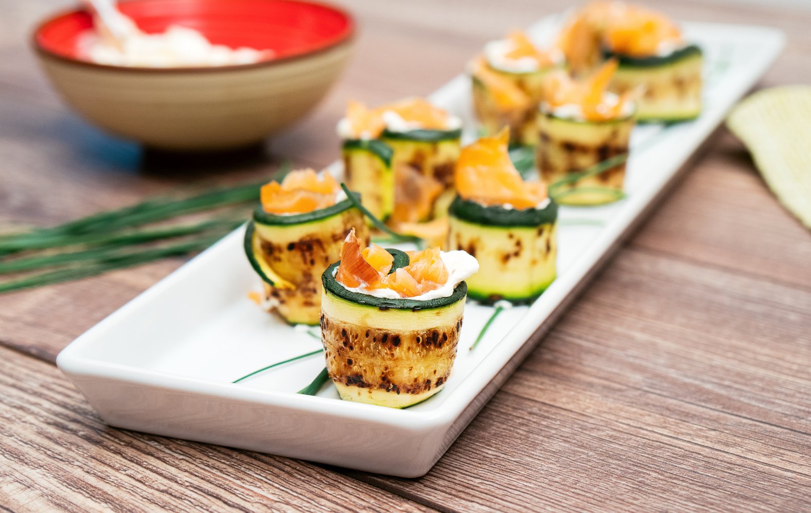 Involtini di Zucchine Grigliate e Salmone