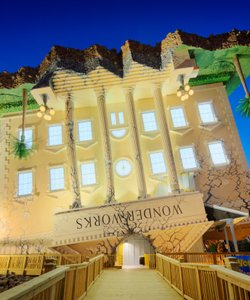 20 Incredibili Edifici Che Sfidano le Leggi Fisiche