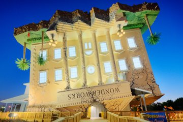 20 Incredibili Edifici Che Sfidano le Leggi Fisiche