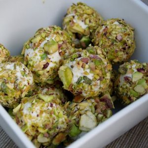 Palline di Formaggio al Pistacchio