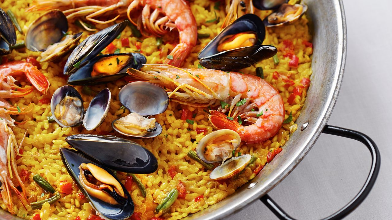 Ricetta Paella di Pesce e Verdure, la Ricetta Originale Spagnola - Il Club  delle Ricette