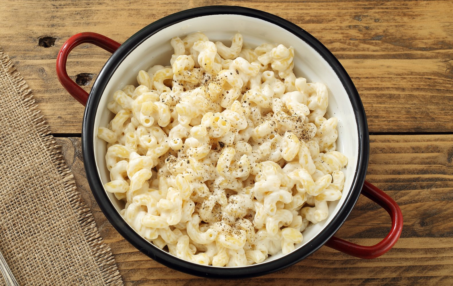 pasta ai quattro formaggi ricetta