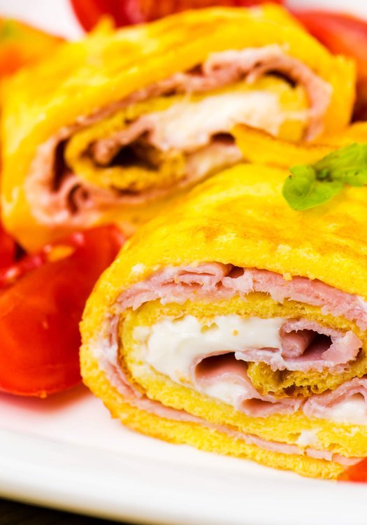 Ricetta Rotolo di Frittata con Bacon e Formaggio Il Club delle Ricette