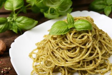 Ricetta Spaghetti con Crema di Zucchine e Pancetta