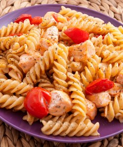 Ricetta Pasta al Salmone Senza Panna