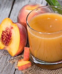Ricetta Succo di Frutta alla Pesca Fatto in Casa