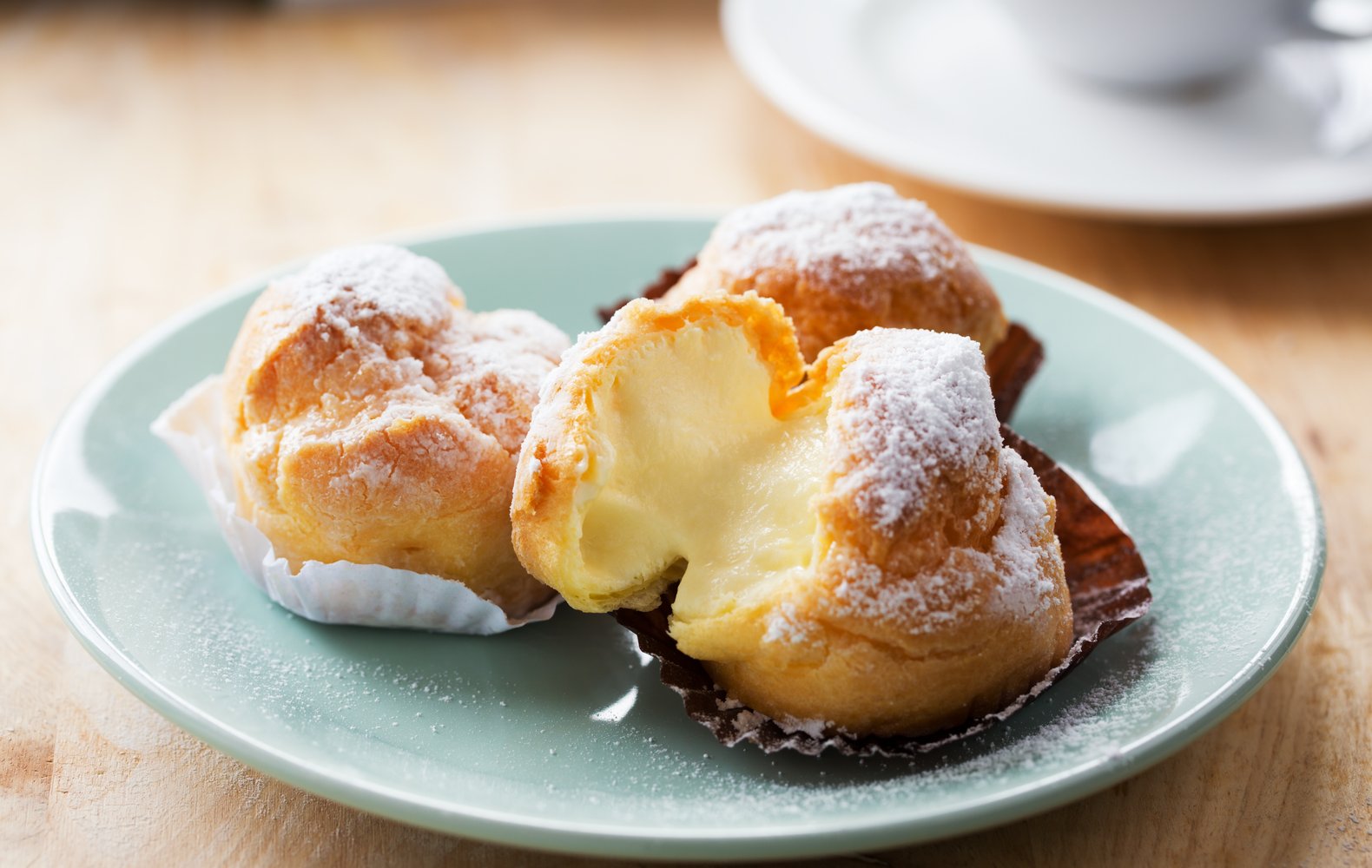 Ricetta Bignè alla Crema Fatti in Casa - Il Club delle Ricette