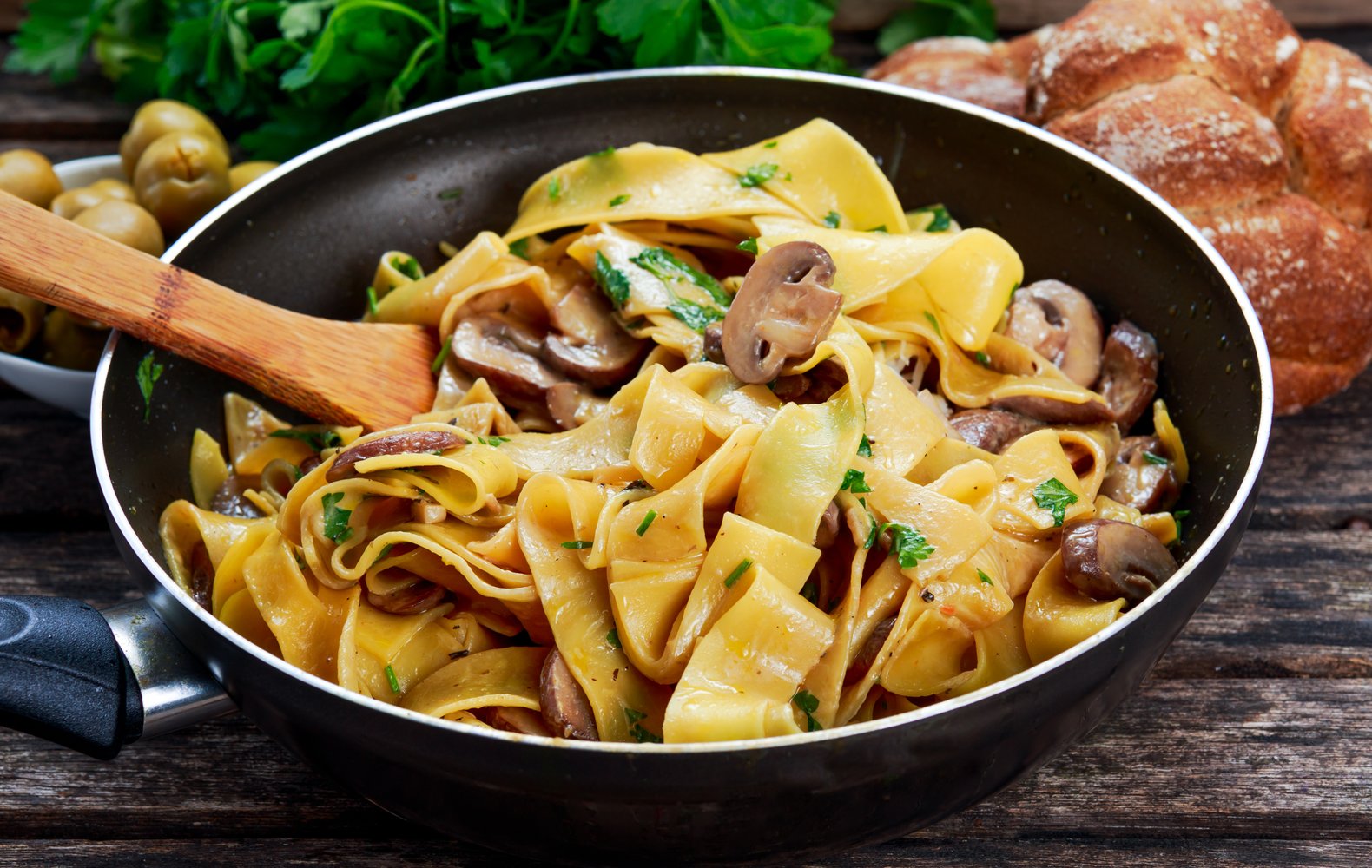 Ricetta Pappardelle ai Funghi Il Club delle Ricette