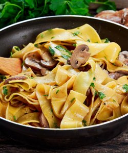 Ricetta Pappardelle ai Funghi