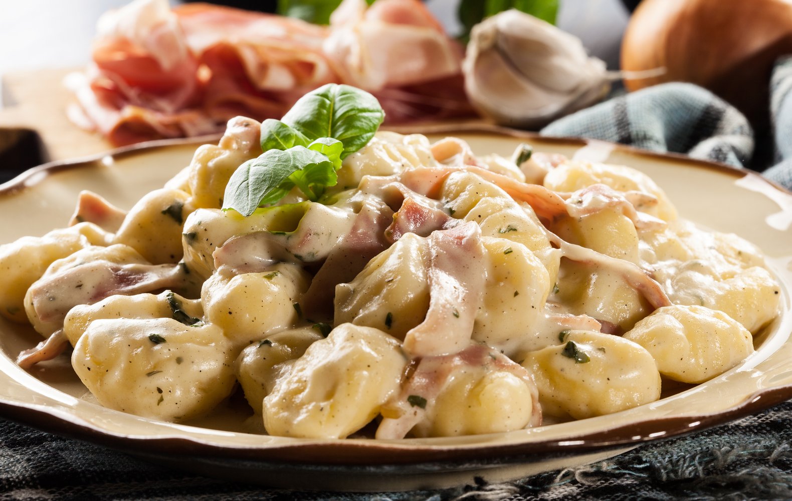 Ricetta Gnocchi e Speck Il Club delle Ricette