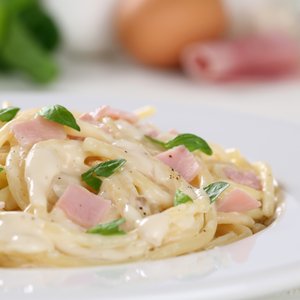Pasta alla Panna e Prosciutto