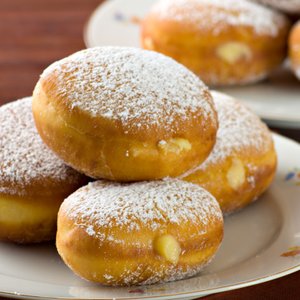 Bomboloni alla Crema