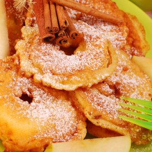 Frittelle di Mele