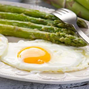 Asparagi alla Milanese
