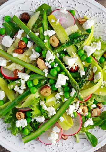 Ricetta Insalata con Asparagi, Zucchine e Nocciole