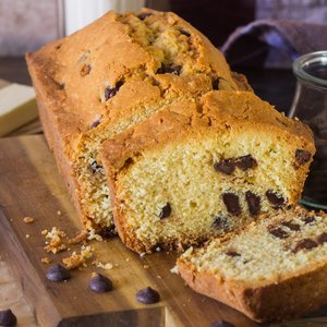 Plumcake allo Yogurt con Gocce di Cioccolato