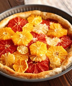 Ricetta Crostata Caramellata di Mele e Arance