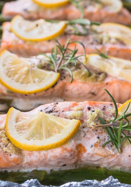Ricetta Salmone al Forno con Asparagi - Il Club delle Ricette