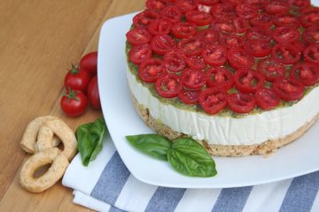 Ricetta Cheesecake Salata Pesto e Pomodorini