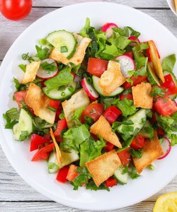 Ricetta Insalata con Pomodori, Cetrioli e Ravanelli
