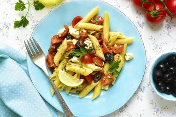 Ricetta Pasta con Pomodorini, Olive e Feta