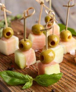 Ricetta Spiedini di Melone, Prosciutto e Olive