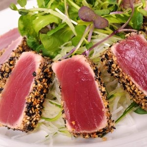 Tagliata di Tonno al Sesamo