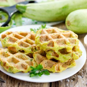 Waffle Salati alle Zucchine