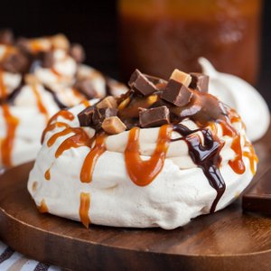 Mini Pavlova al Cioccolato e Caramello