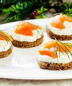 Ricetta Crostini al Salmone Affumicato
