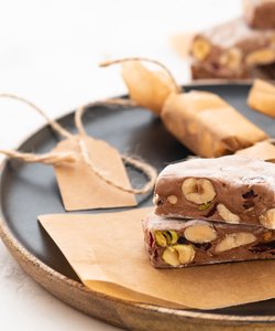 Ricetta Torrone Morbido al Cioccolato
