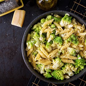 Pasta al Broccolo Romanesco