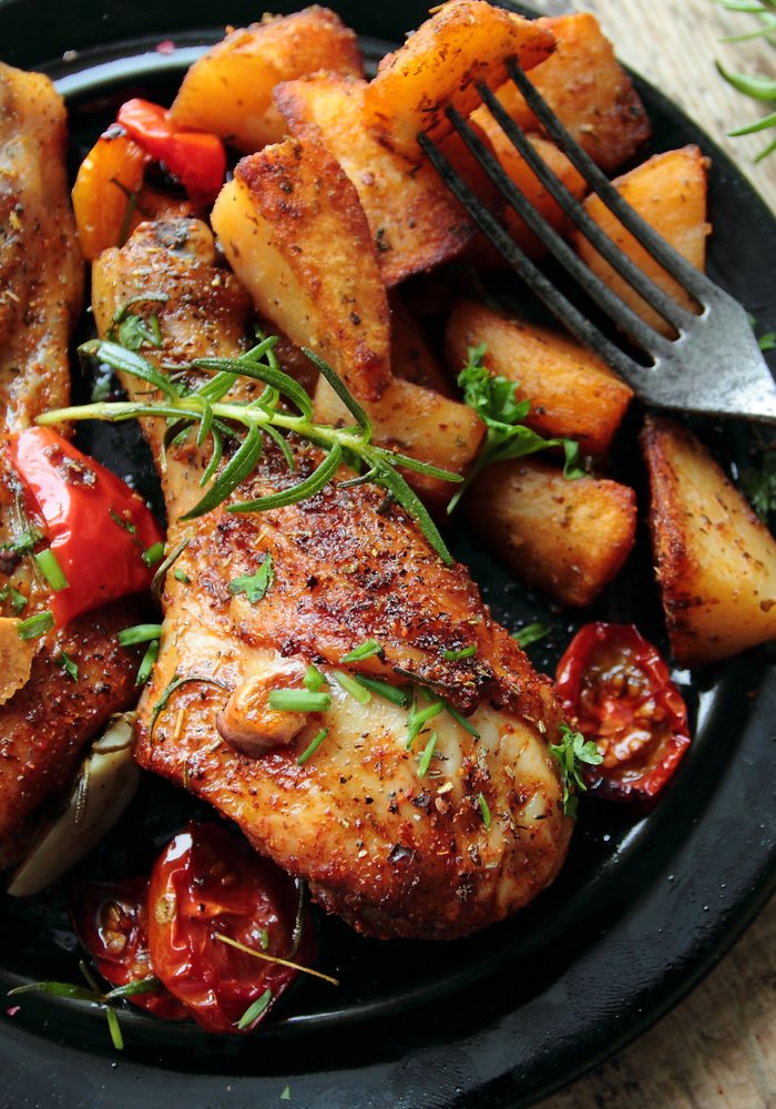 Ricetta Cosce di Pollo in Padella con Pomodorini e Olive - Il Club ...