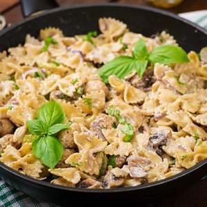 Farfalle alla Panna e Funghi
