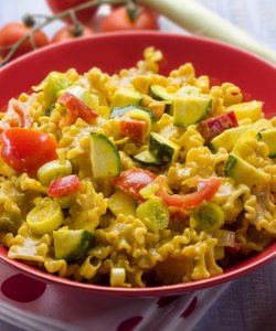 Ricetta Reginette allo Zafferano con Zucchine e Pomodorini