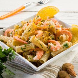 Rigatoni con Gamberi e Arancia