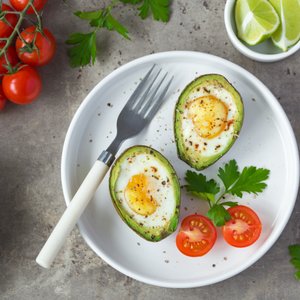 Avocado con Uovo al Forno