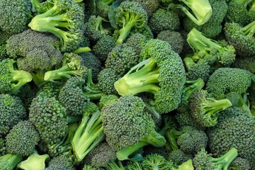 Mangiare Queste Verdure Tutti i Giorni Può Ridurre il Rischio di Tumore al Colon