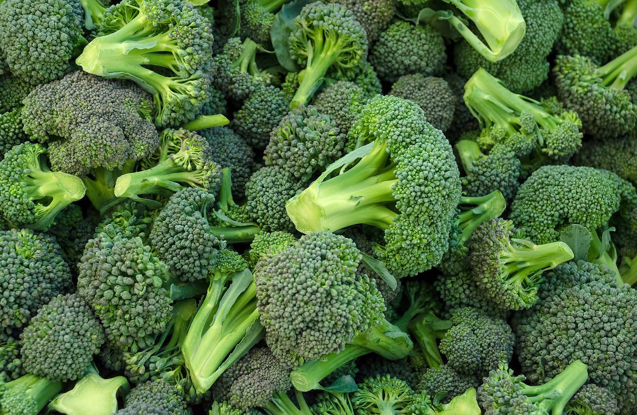 Mangiare Queste Verdure Tutti i Giorni Può Ridurre il Rischio di Tumore al Colon
