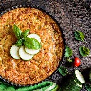 Torta Salata Soffice con Zucchine e Prosciutto Cotto