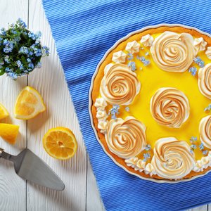 Crostata con Curd di Limone e Meringa