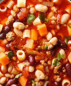 Ricetta Minestra di Fagioli e Salsiccia