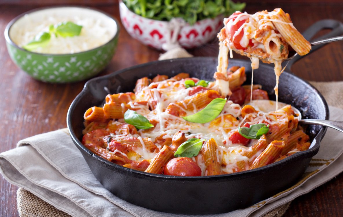 Ricetta Pasta al Forno con Pomodoro e Mozzarella - Il Club delle Ricette