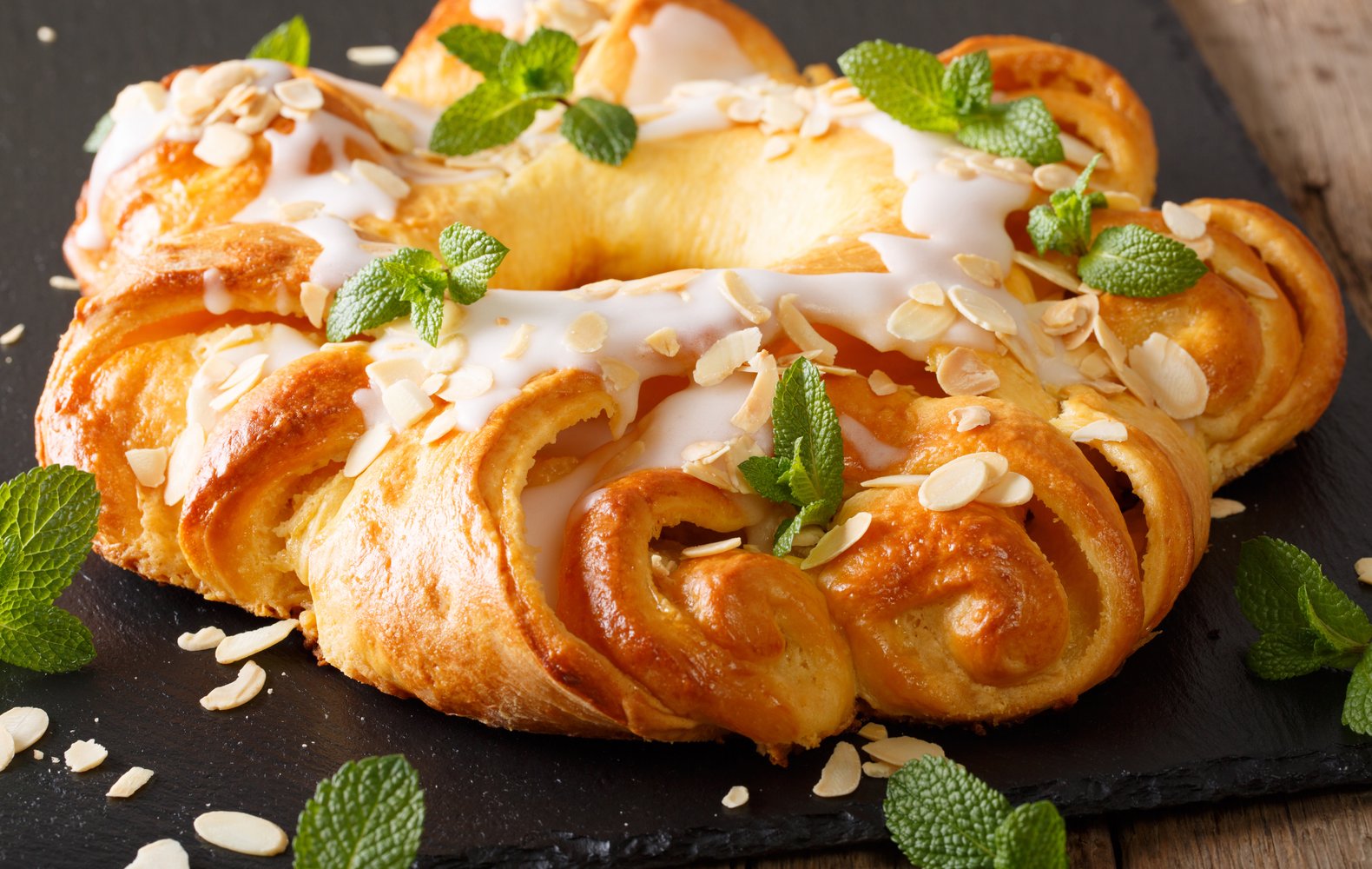 Ricetta Ciambella di Pan Brioche Glassata Il Club delle Ricette