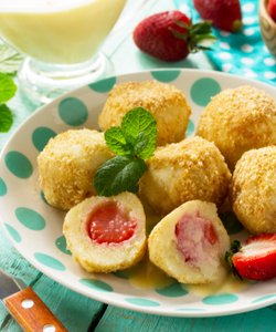 Ricetta Gnocchi di Ricotta Dolci Ripieni di Fragole