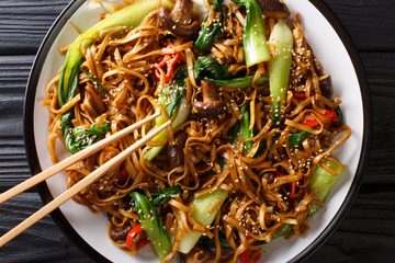 Ricetta Noodles con Pak-Choi e Funghi Shiitake