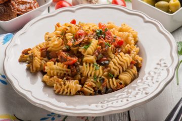 Ricetta Pasta con Pomodorini, Pomodori Secchi e Olive