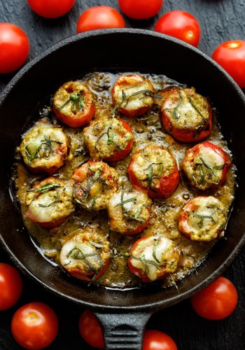 Ricetta Pomodori Ripieni Gratinati al Profumo di Rosmarino