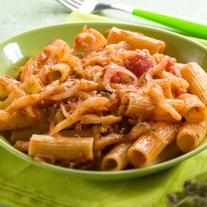 Rigatoni con Melanzane e Pomodorini